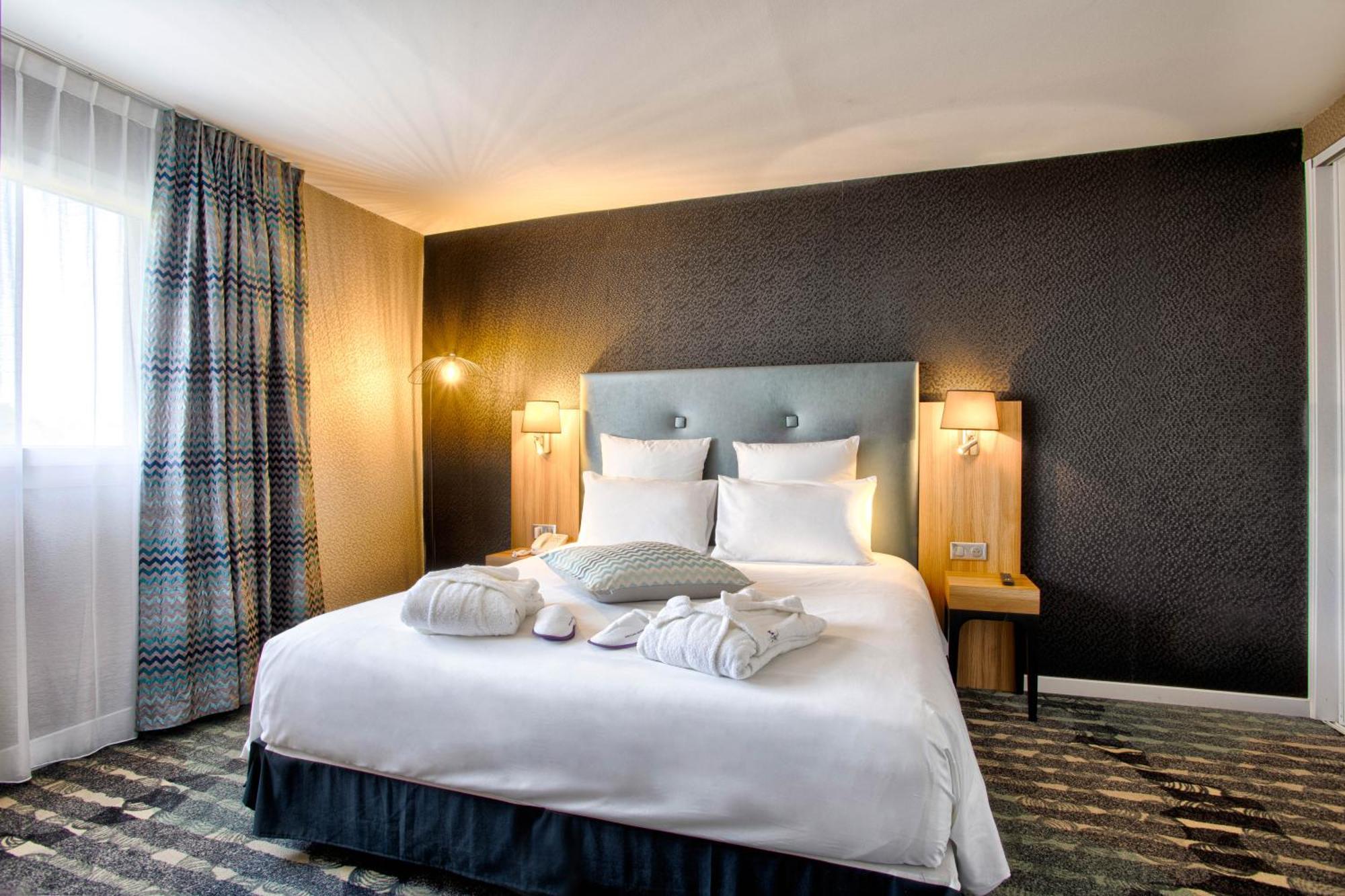 Mercure Cabourg Hotel & Spa Exterior photo