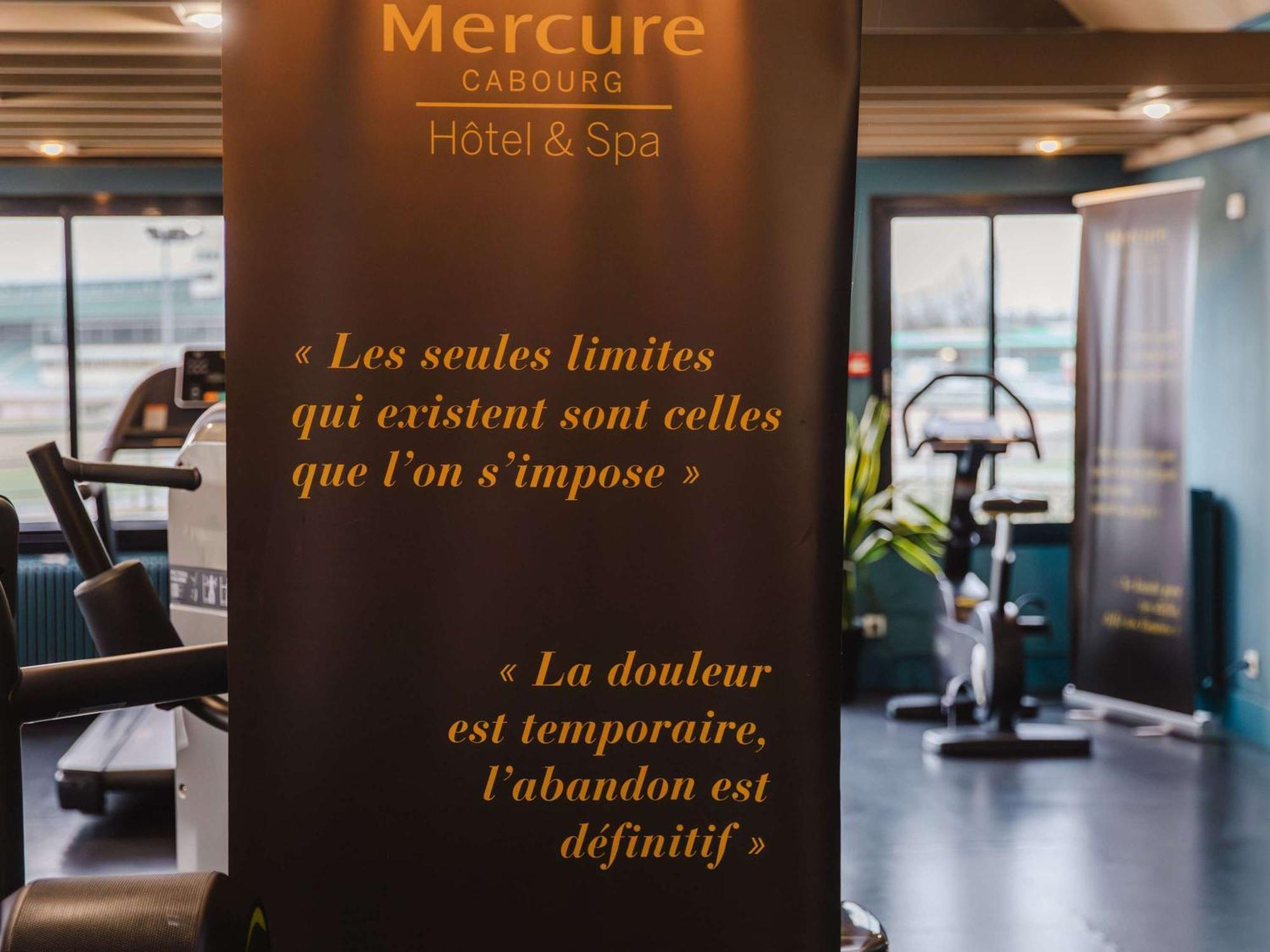 Mercure Cabourg Hotel & Spa Exterior photo